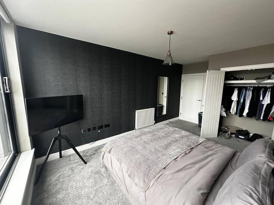 Luxury Penthouse Apartment Uxbridge Dış mekan fotoğraf